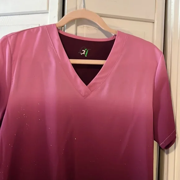 Ombré Pink Sparkly Scrub Top - Picture 3 of 8